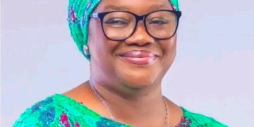 Akpabio’s wife’s Saturday Senate visit sparks controversy, as office fires back